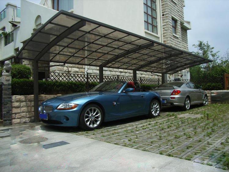 汽車棚停車棚哪種材質性價比更高