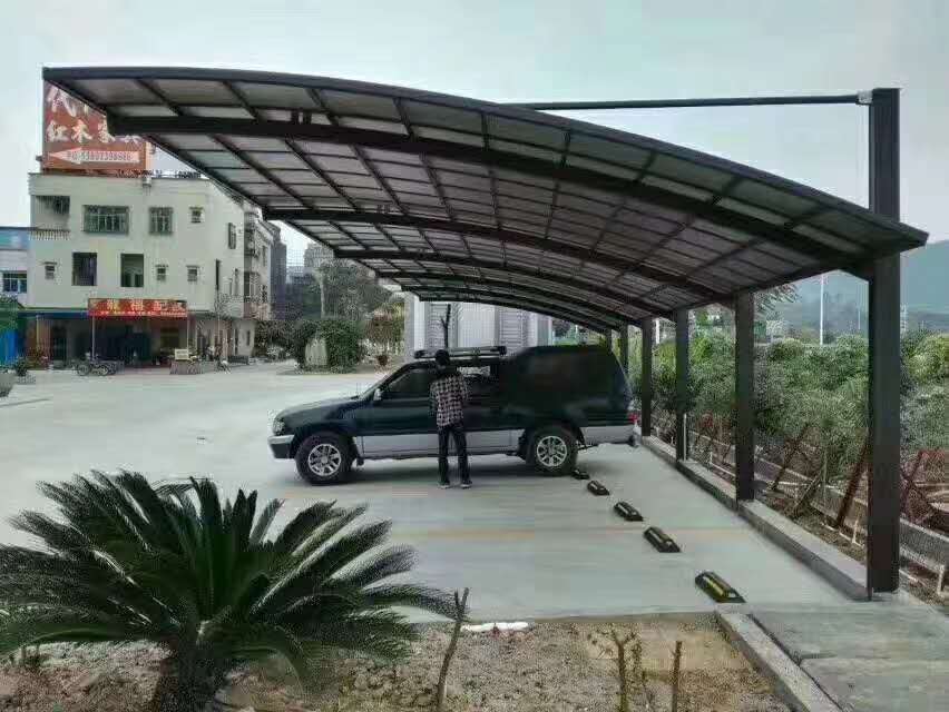 車棚正常維修才能安全使用！